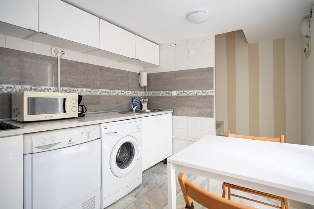 マドリードArriaga Alto- Coqueto Duplex. Parking Gratuitoアパートメント エクステリア 写真