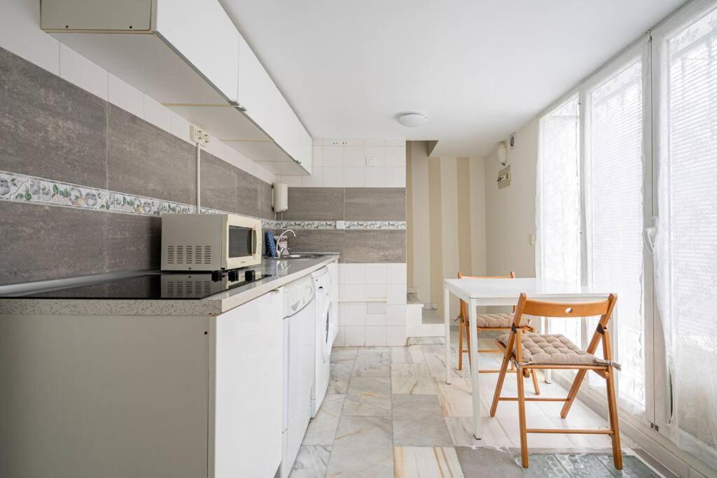マドリードArriaga Alto- Coqueto Duplex. Parking Gratuitoアパートメント エクステリア 写真